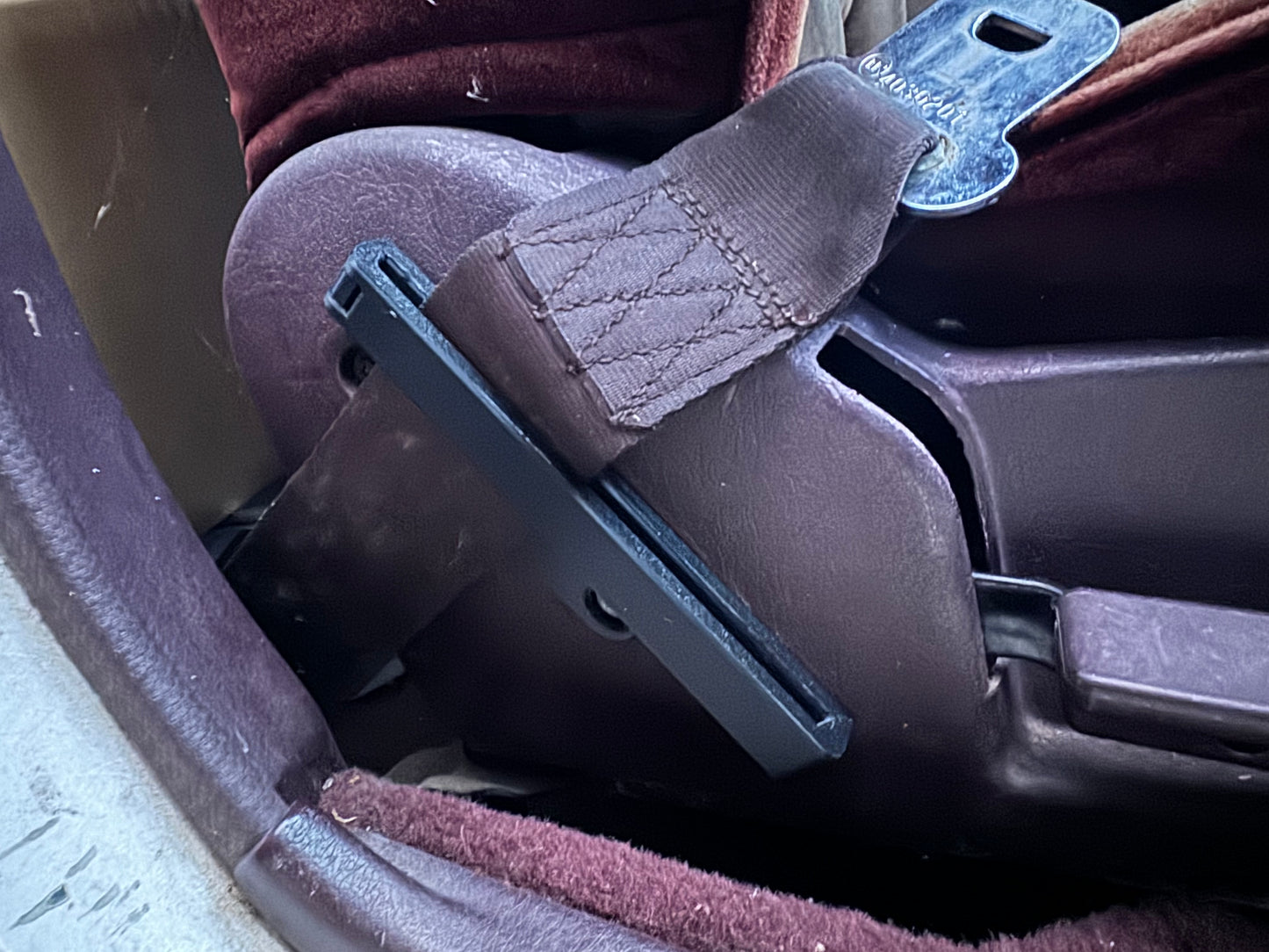 MX73 Seat Belt Holder